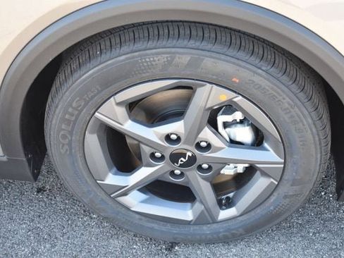 New 2026 Kia K4 FWD image 12