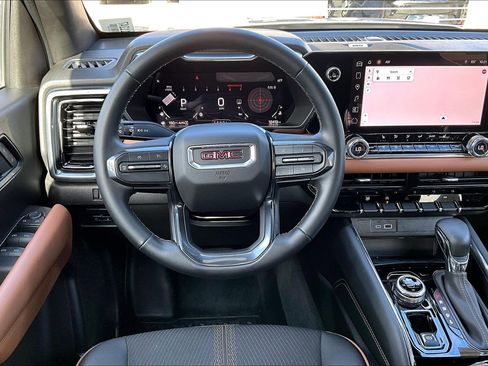 Used 2024 GMC Canyon AT4 w/ Canyon Safety Plus Package image 4