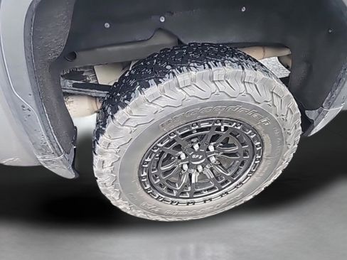 Used 2022 GMC Sierra 1500 AT4 w/ AT4 Premium Package image 14