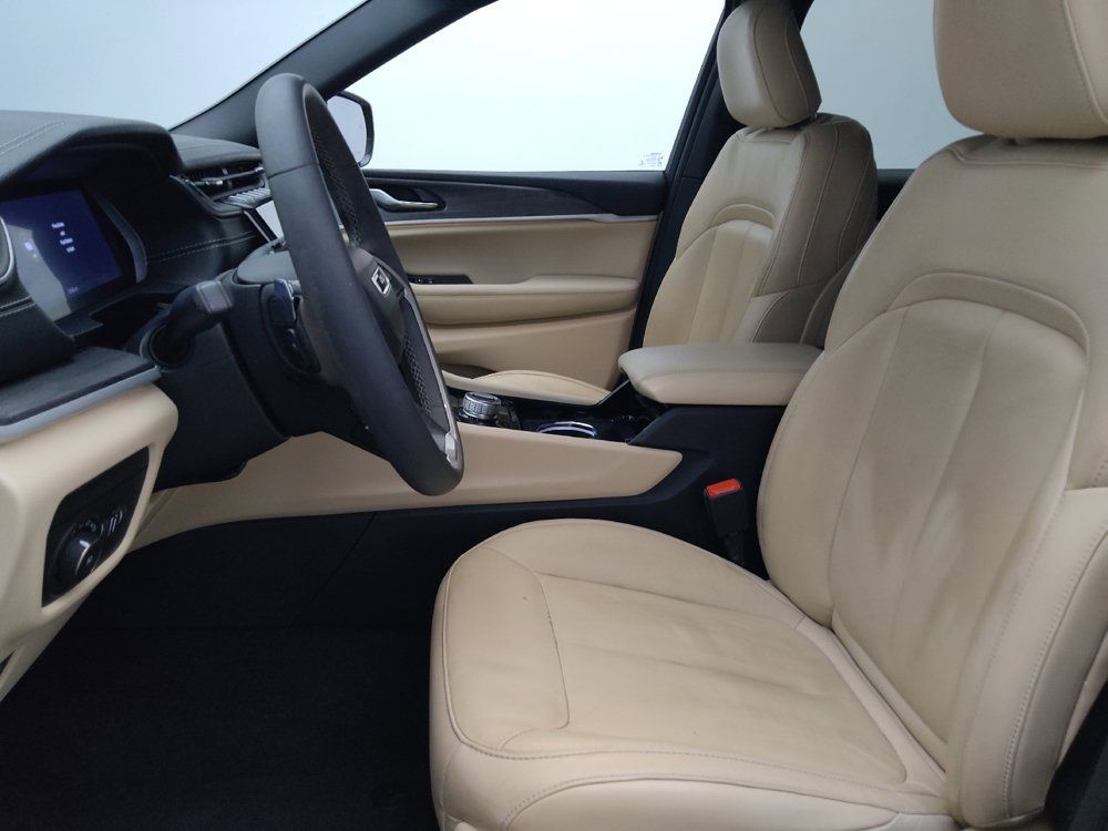 Used 2023 Jeep Grand Cherokee L Limited RWD image 17