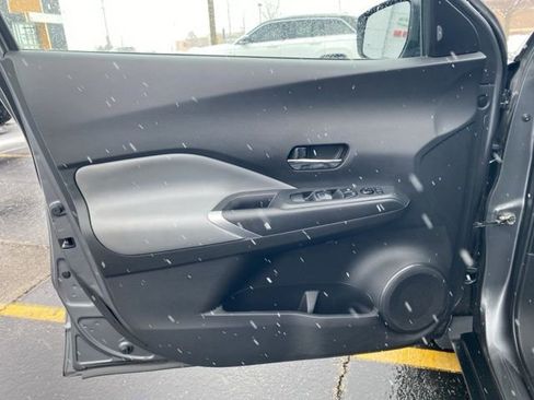 Used 2023 Nissan Kicks SR w/ SR Premium Package image 20