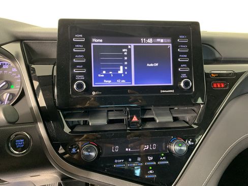 Used 2022 Toyota Camry SE w/ Convenience Package image 24