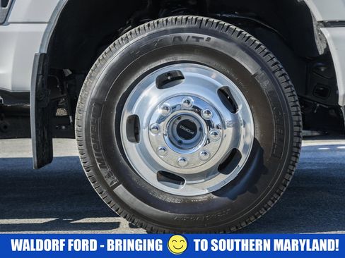 Used 2025 Ford F350 Platinum image 21