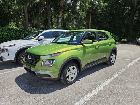 Used 2020 Hyundai Venue SE FWD image 7
