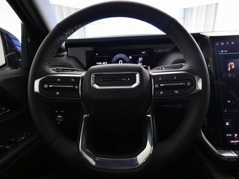 Used 2026 GMC Yukon Denali w/ Sun & Power Step Package image 24