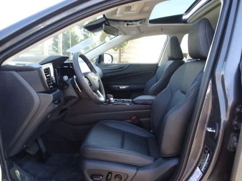 Used 2026 Lexus NX 350 AWD w/ Accessory Package (Z2) image 17