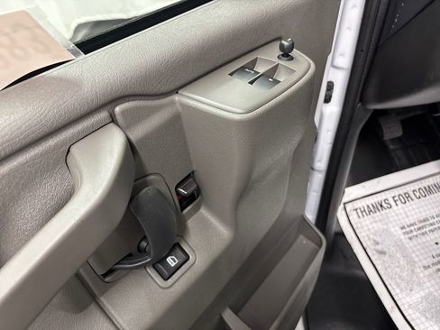 New 2024 Chevrolet Express 3500 Extended image 11