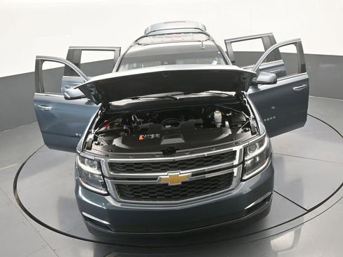 Used 2020 Chevrolet Suburban LT RWD image 84