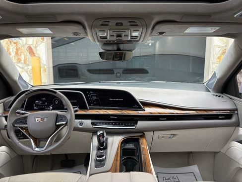 Used 2024 Cadillac Escalade ESV Sport Platinum image 31