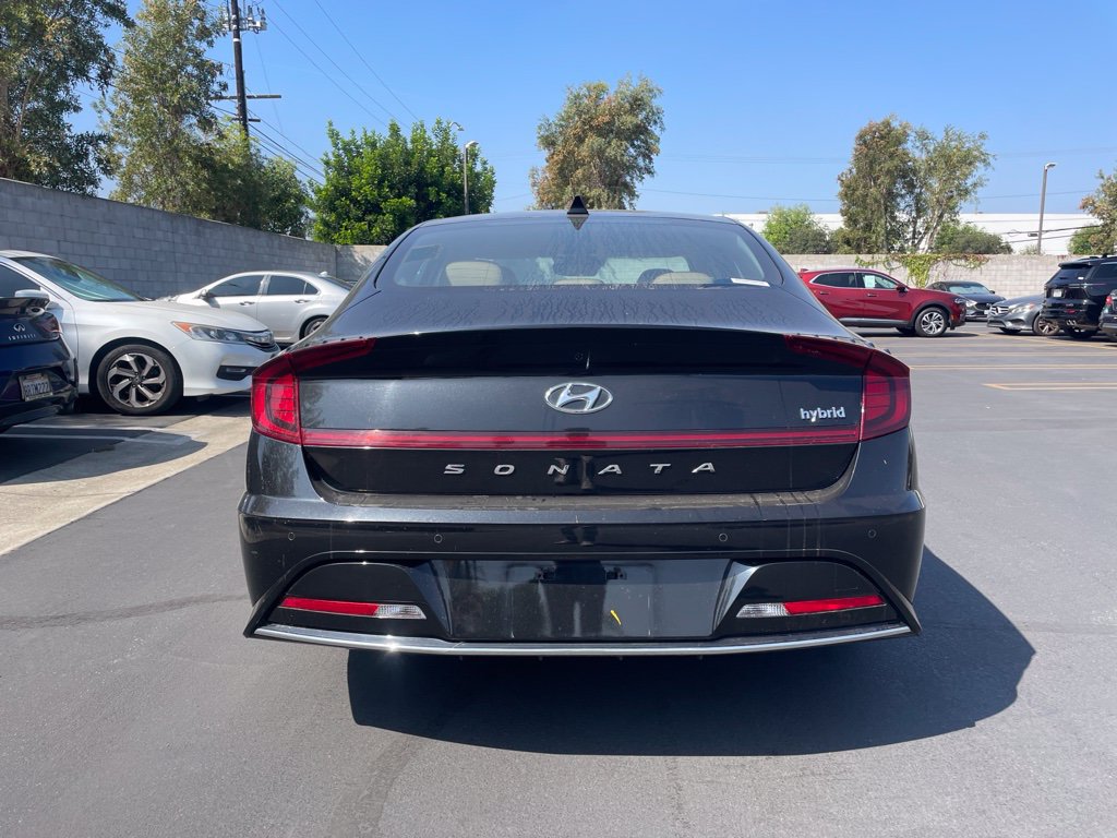 Used 2022 Hyundai Sonata Limited FWD image 3