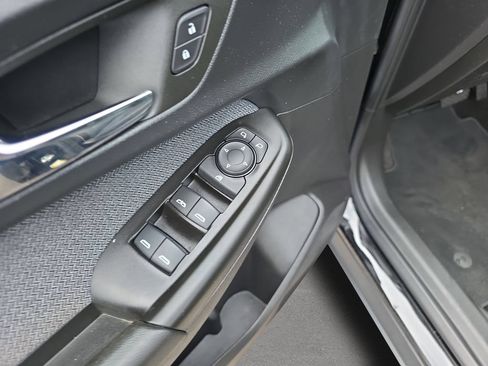 Used 2023 Chevrolet TrailBlazer LT FWD image 18