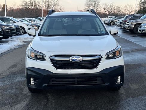 Used 2021 Subaru Outback Premium image 8