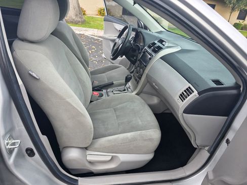 Used 2013 Toyota Corolla LE Special Edition image 21