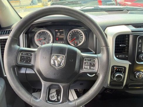 Used 2020 RAM 1500 Classic SLT RWD image 15
