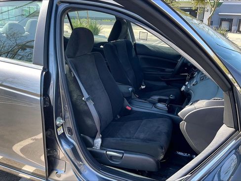 Used 2009 Honda Accord LX image 7