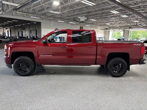 Used 2017 Chevrolet Silverado 1500 LT w/ All Star Edition AWD/4WD image 4