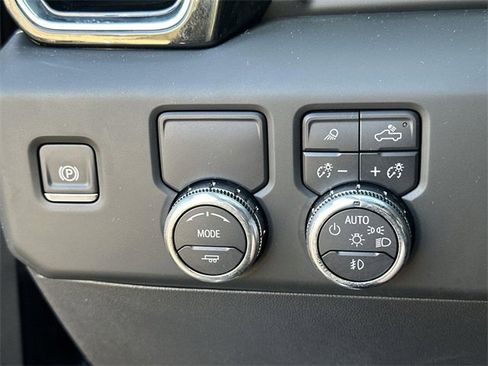 Used 2024 GMC Sierra 1500 Denali w/ Denali Reserve Package image 17
