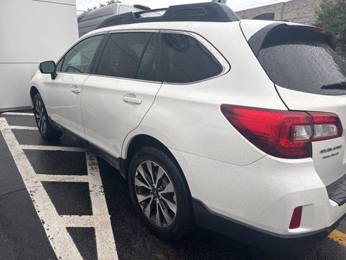 Used 2017 Subaru Outback 3.6R Limited AWD/4WD image 8