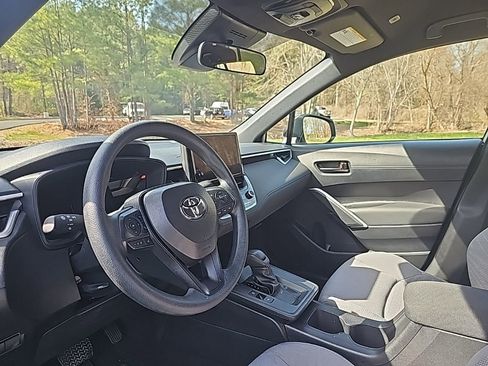 Used 2026 Toyota Corolla Cross XSE image 9