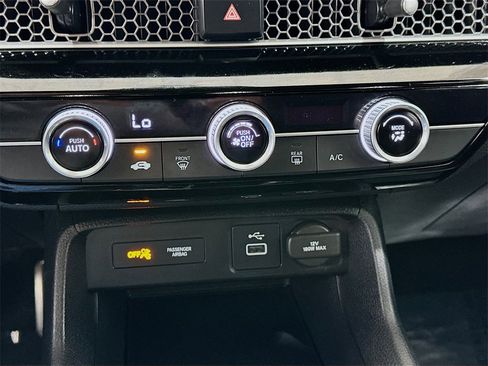 Used 2022 Honda Civic Sport image 15