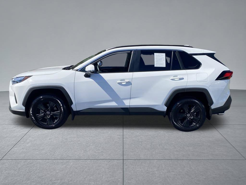 Used 2025 Toyota RAV4 XLE w/ Convenience Package FWD image 3