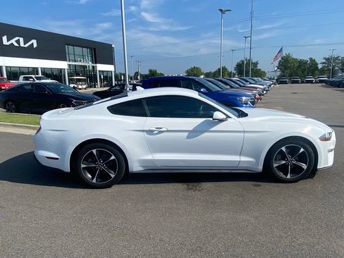 Used 2020 Ford Mustang Coupe RWD image 8