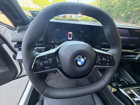 Used 2024 BMW 530i xDrive w/ Premium Package AWD/4WD image 23