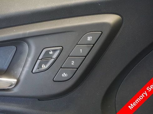 Used 2016 Chevrolet Malibu Premier w/ Driver Confidence Package II FWD image 6