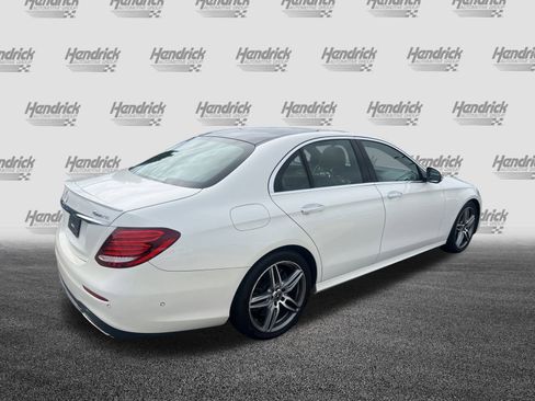 Used 2018 Mercedes-Benz E 400 4MATIC Sedan image 10