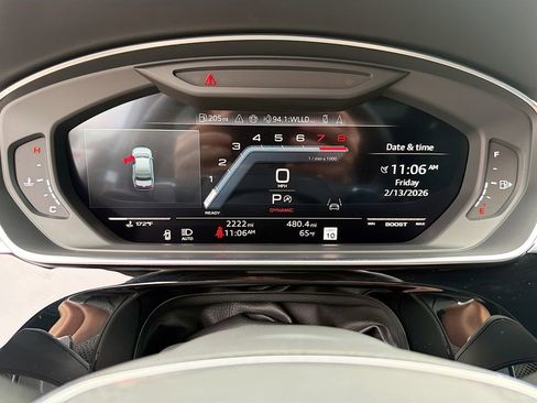 Used 2025 Audi S8 image 44