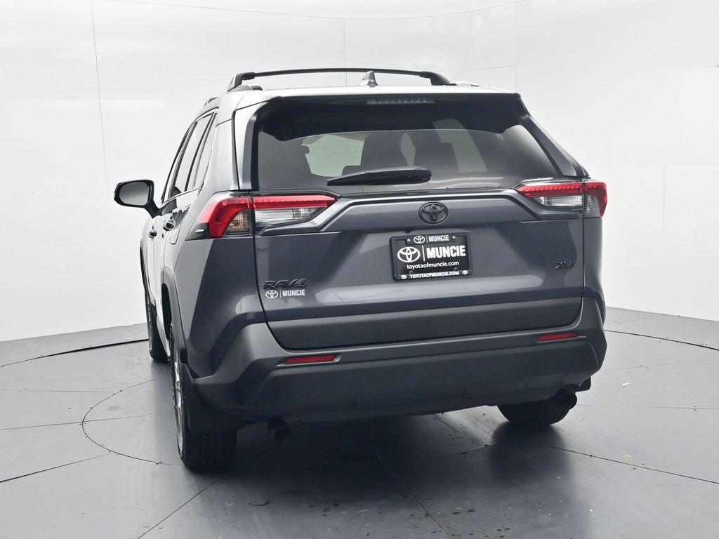 Used 2025 Toyota RAV4 XLE w/ Convenience Package FWD image 6