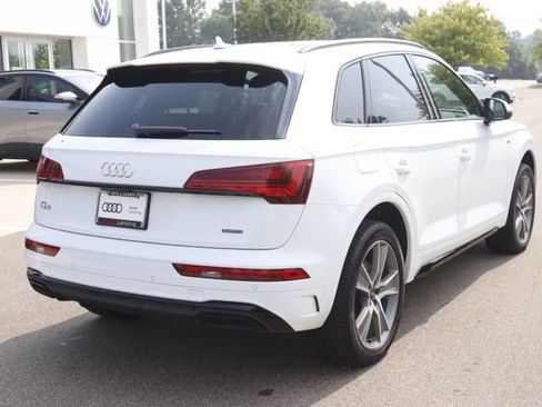 Used 2025 Audi Q5 2.0T Premium w/ Convenience Plus Package image 3