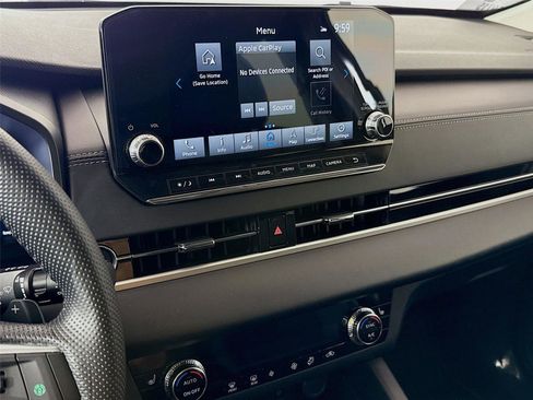 Used 2024 Mitsubishi Outlander SE image 7