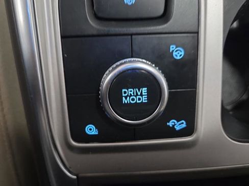 Used 2023 Ford Explorer Platinum w/ Technology Package image 24