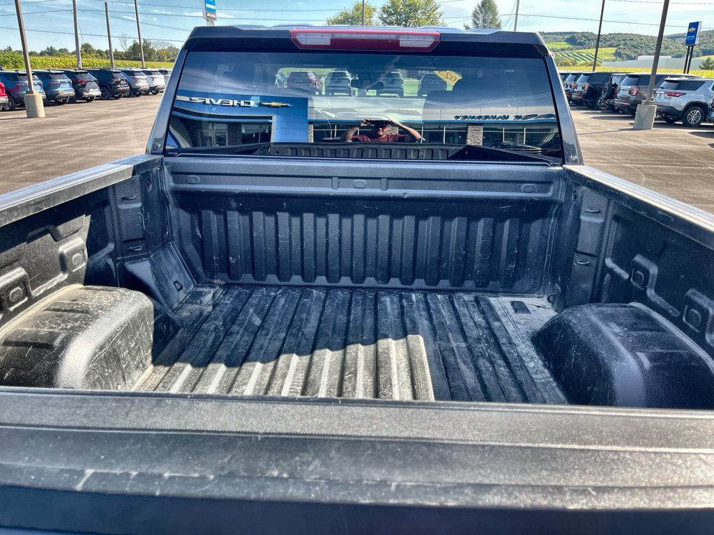 Used 2023 Chevrolet Silverado 1500 Custom Trail Boss AWD/4WD image 24