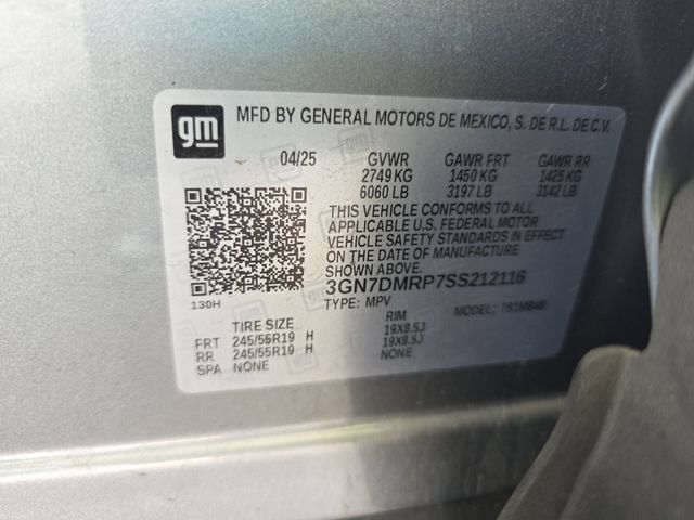 Used 2025 Chevrolet Equinox EV LT FWD image 13