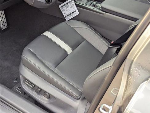 New 2026 Toyota Camry SE FWD image 4