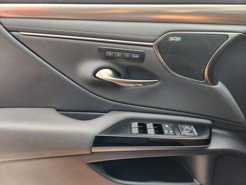 New 2025 Lexus ES 350 F Sport image 16