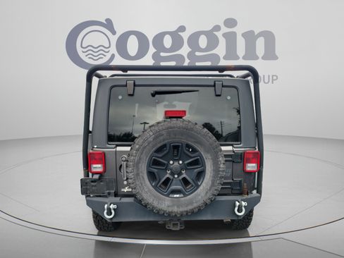 Used 2014 Jeep Wrangler Sport AWD/4WD image 4