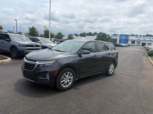 Used 2023 Chevrolet Equinox LT FWD image 9