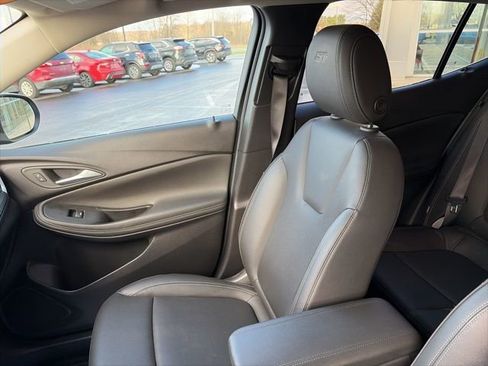 Used 2024 Buick Encore GX Sport Touring image 25