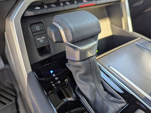 Used 2025 Toyota Tundra Platinum image 25