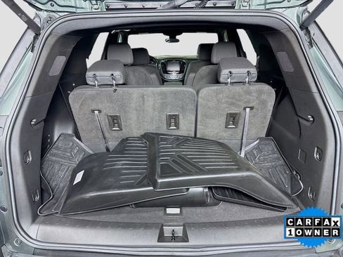 Used 2022 Chevrolet Traverse LT image 26