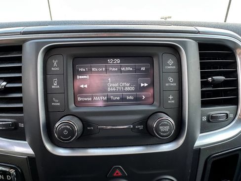 Used 2021 RAM 1500 Classic SLT AWD/4WD image 29