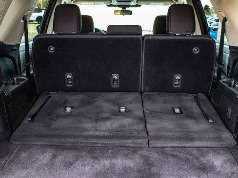 Used 2024 Nissan Pathfinder SV image 44