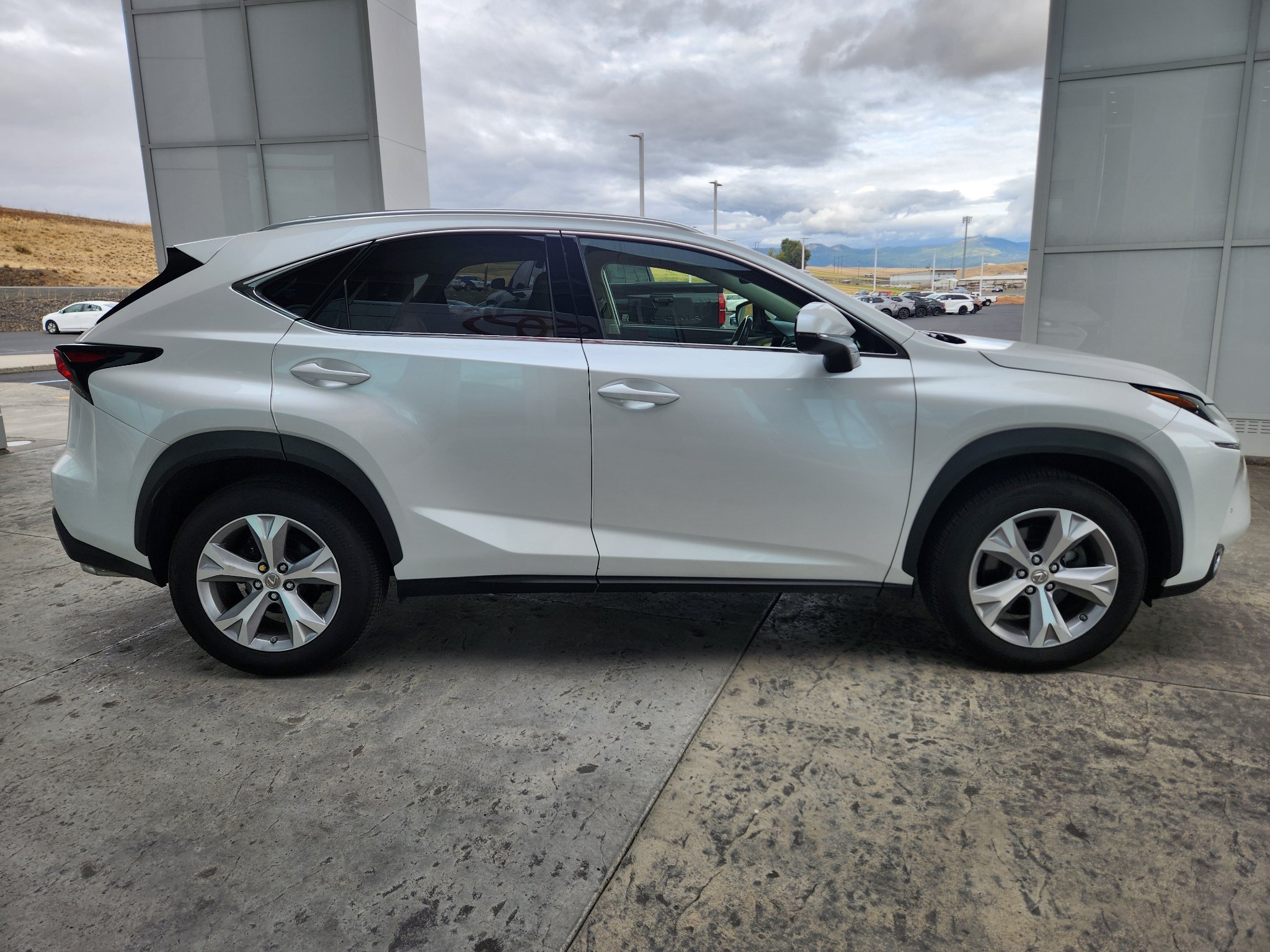 Used 2017 Lexus NX 200t AWD w/ Premium Package image 10