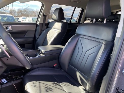 Used 2024 Hyundai Santa Fe SEL image 19