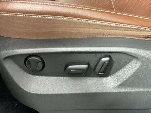 Used 2022 Volkswagen Atlas SE image 15