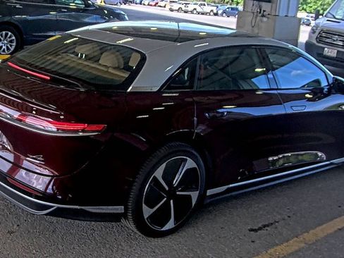 Used 2025 Lucid Air Touring AWD/4WD image 4