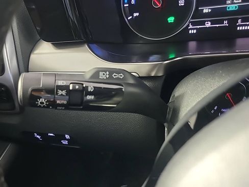 Used 2023 Kia Sorento EX AWD/4WD image 29
